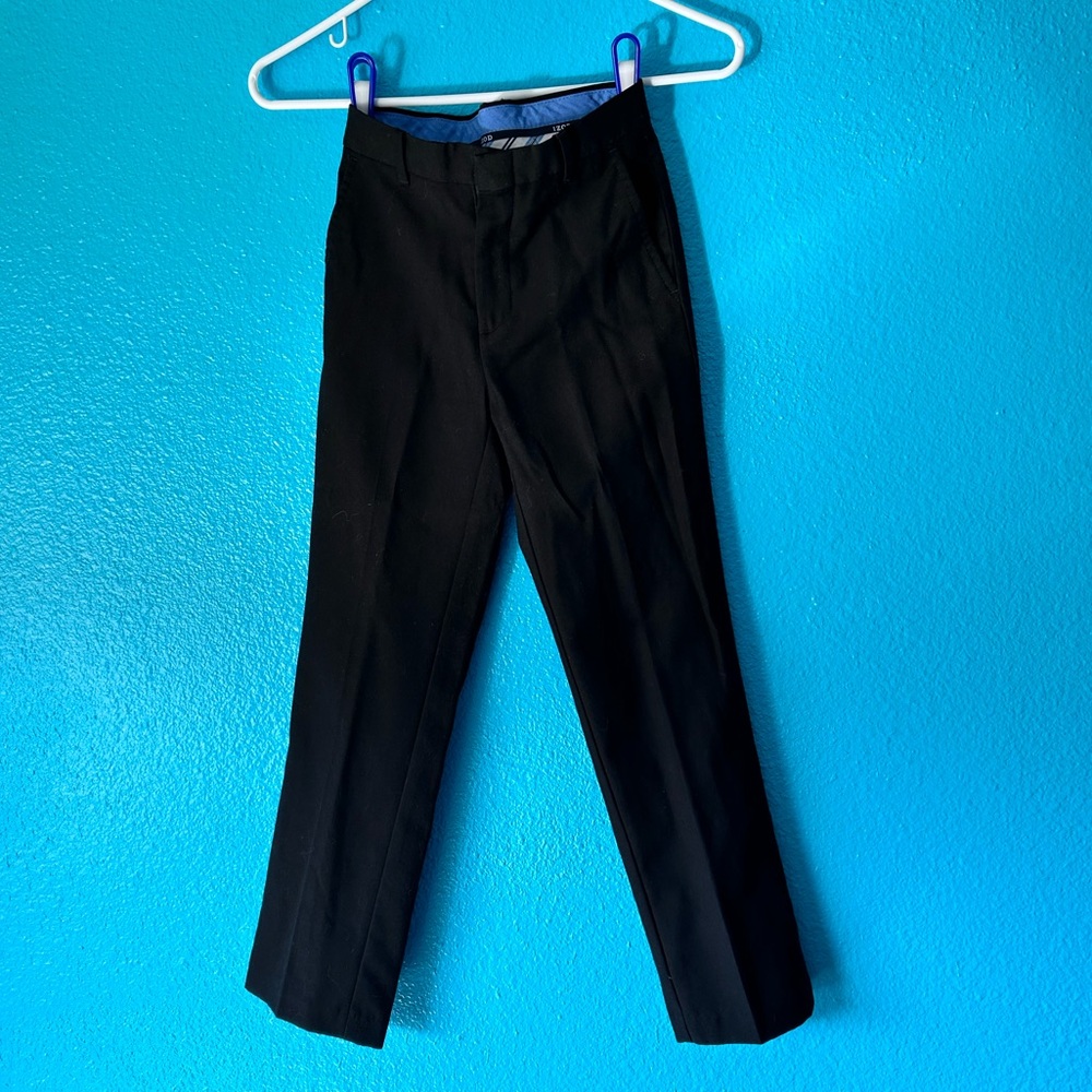 Black dress slacks
Sizer: 8 Slim